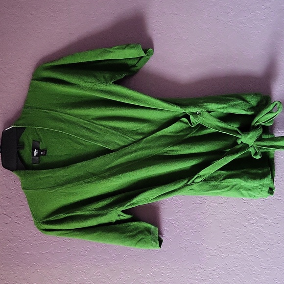 Mossimo Wrap Top - Picture 2 of 16